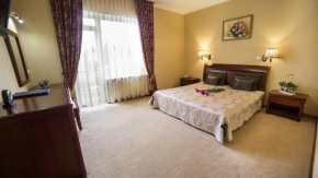 Отель Hotel Tustan  Сходница